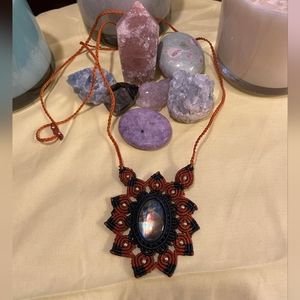 Flash Labradorite Macrame Flower Necklace